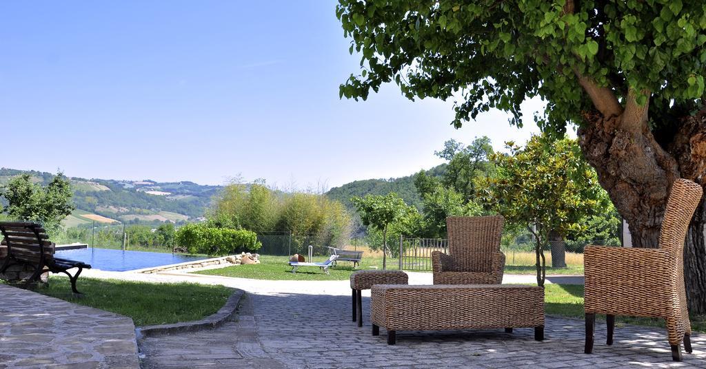 Penzion Tuttaterra Serra San Quirico Exteriér fotografie