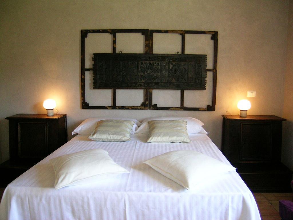 Penzion Tuttaterra Serra San Quirico Pokoj fotografie